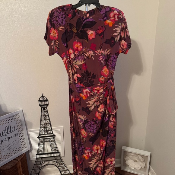 Maggy London Dresses & Skirts - Vintage 90s Silk Dress Sz 6 Small Medium Hibiscus Floral Print Sarong Tropical